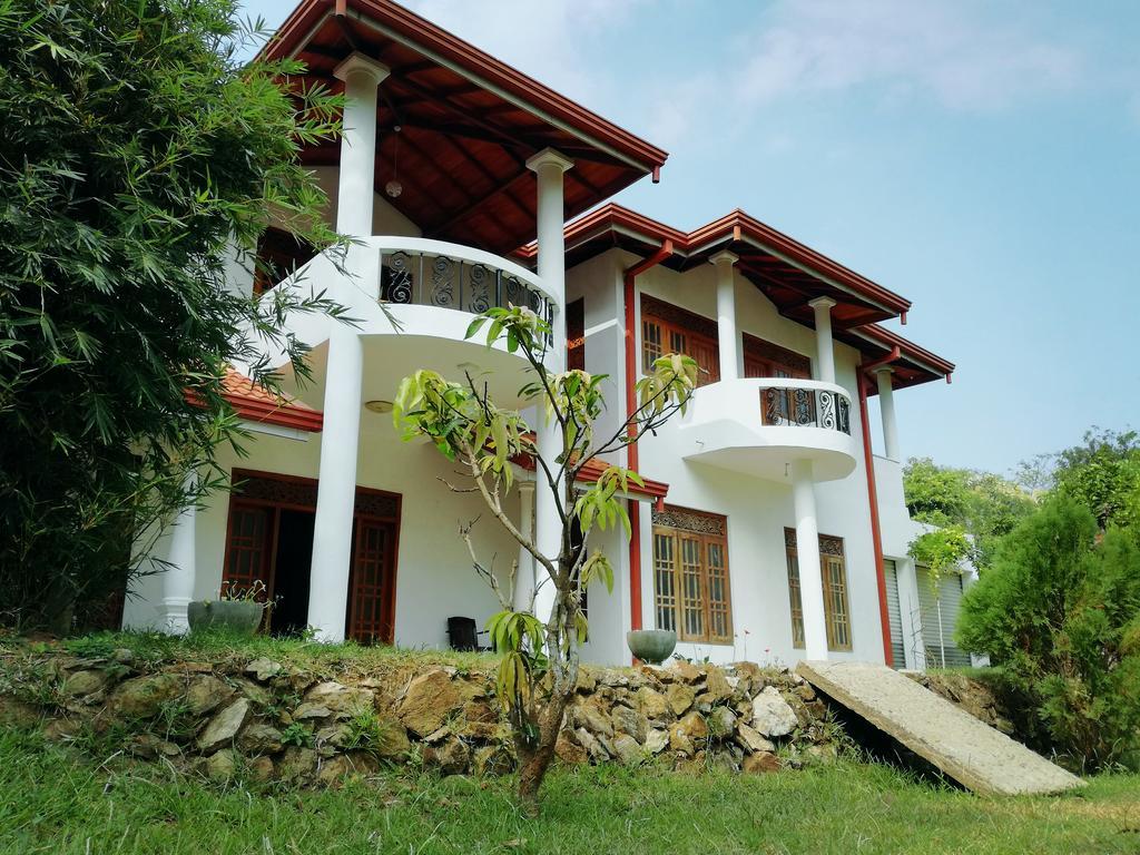 Golden Beach Rest Hotel Tangalle Zewnętrze zdjęcie